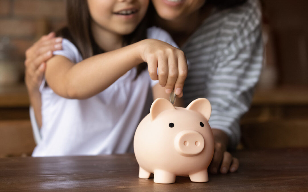 TEACHING CHILDREN ABOUT MANAGING MONEY 
